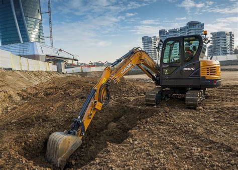 how much can a mini excavator dig